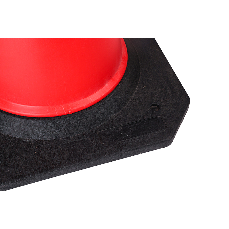 SAFETY CONE RUBBER BASE 50 CM
